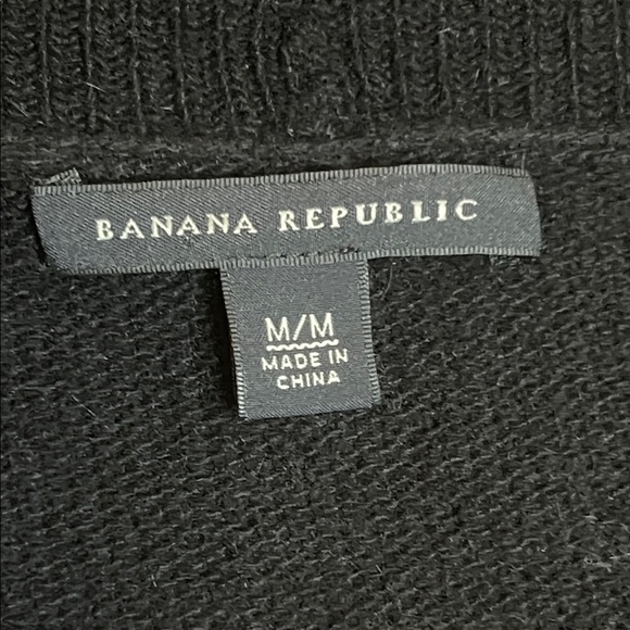 Banana Republic Extra Fine Merino & Angora Blend Black Deep V-Neck Sweater sz M - Picture 2 of 9